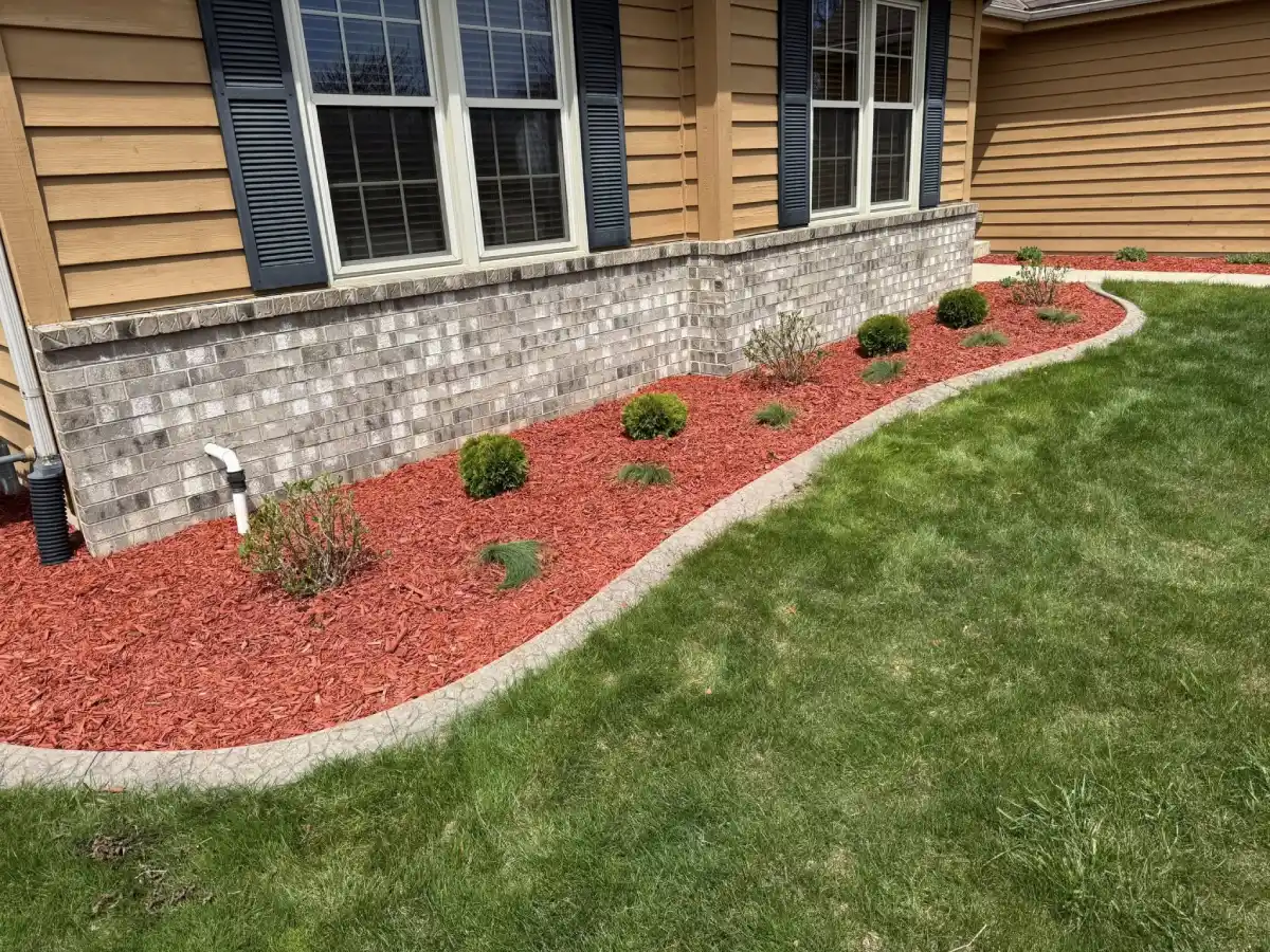 mulch bed installation landscape maintenance